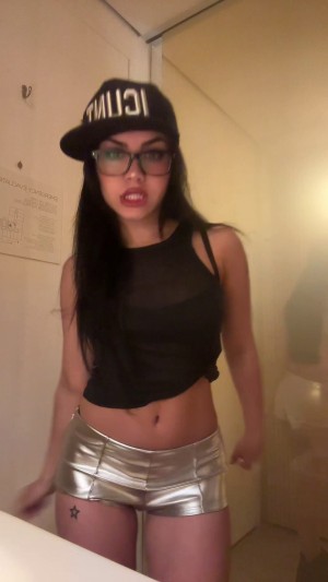 Tara yummy Nude Leaks OnlyFans Photos #2