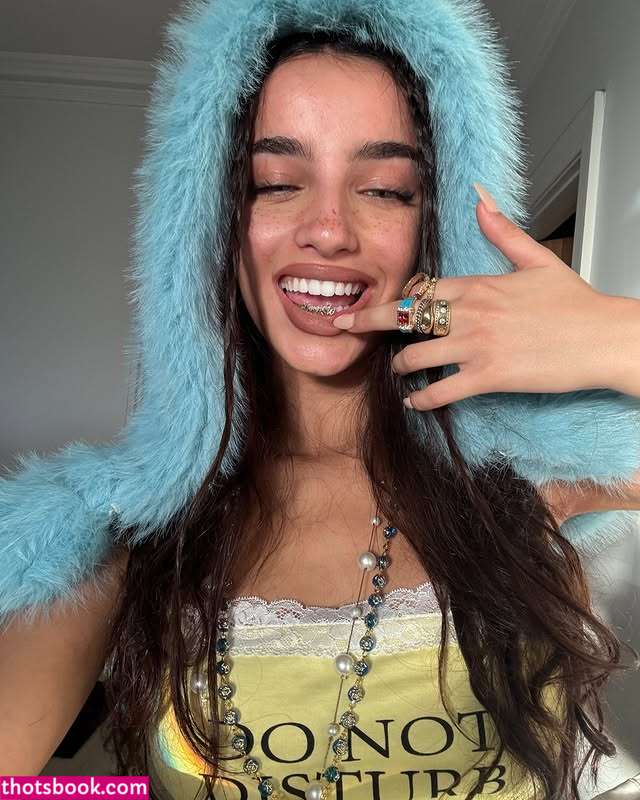 Ella Christo Photo #10