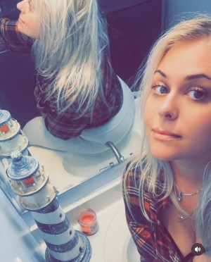 Samantha080913 Photo #3