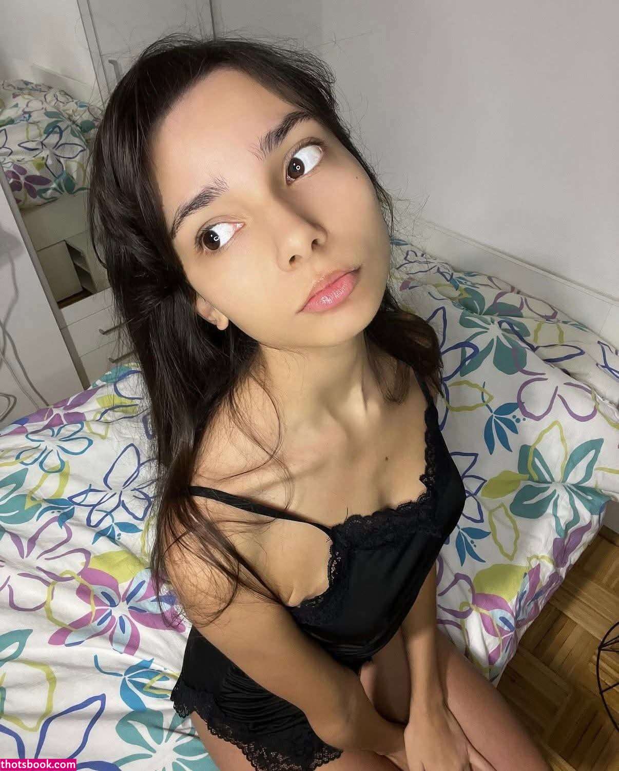 sara02wolf Photo #13