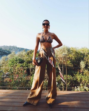 Aybuke Pusat Photo #8