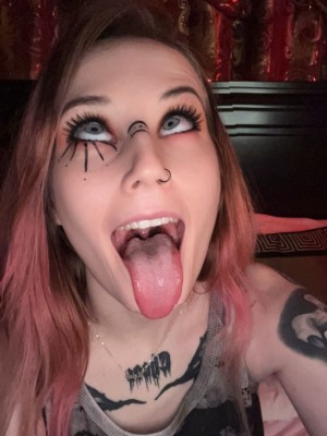 Carrie Cannie Photo #32