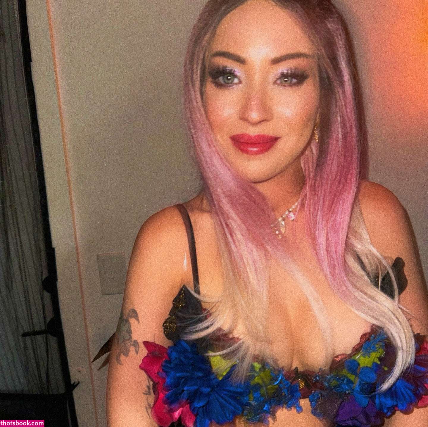 Darian Smith Photo #14