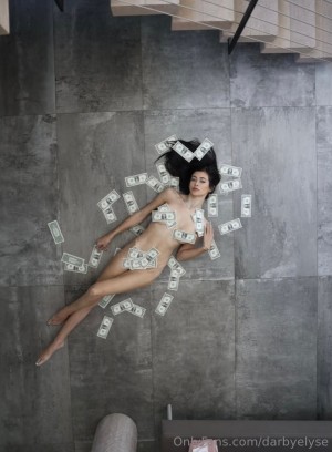 Darby Elyse Photo #14