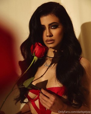 Darby Elyse Photo #35