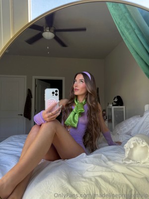 Madeline Prescott Photo #50