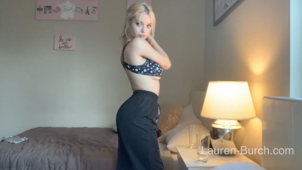 Lauren Burch Photo #27