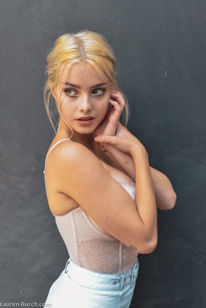 Lauren Burch Photo #52