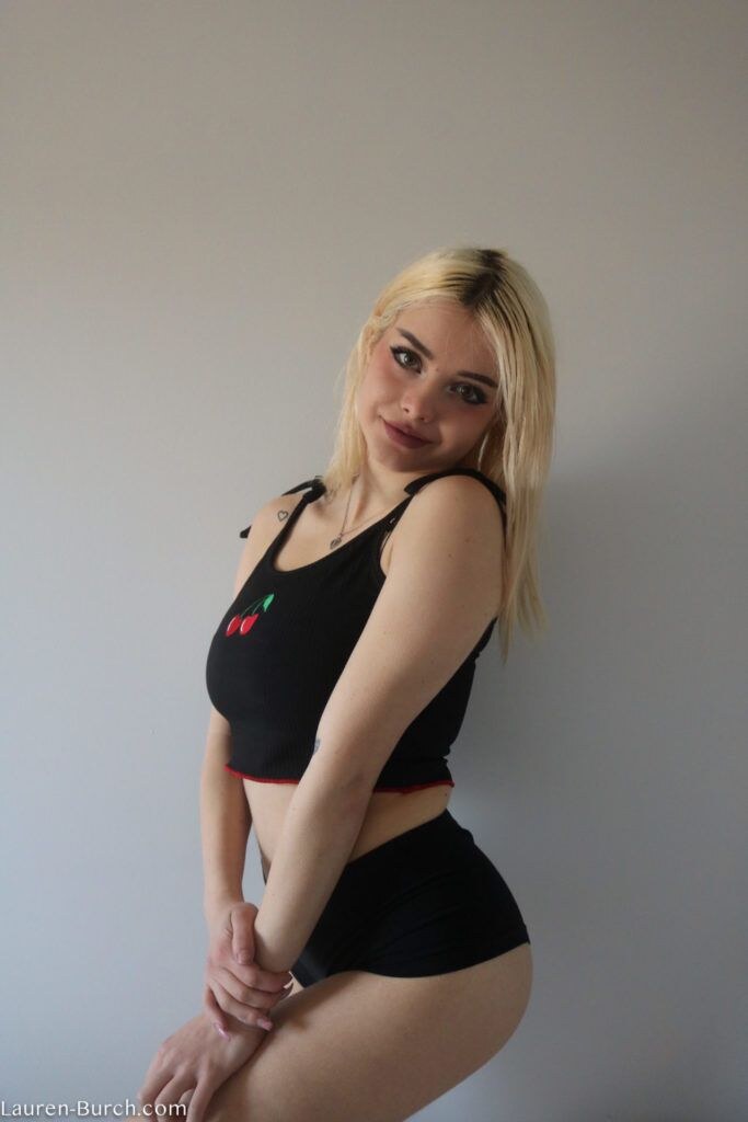 Lauren Burch Photo #93