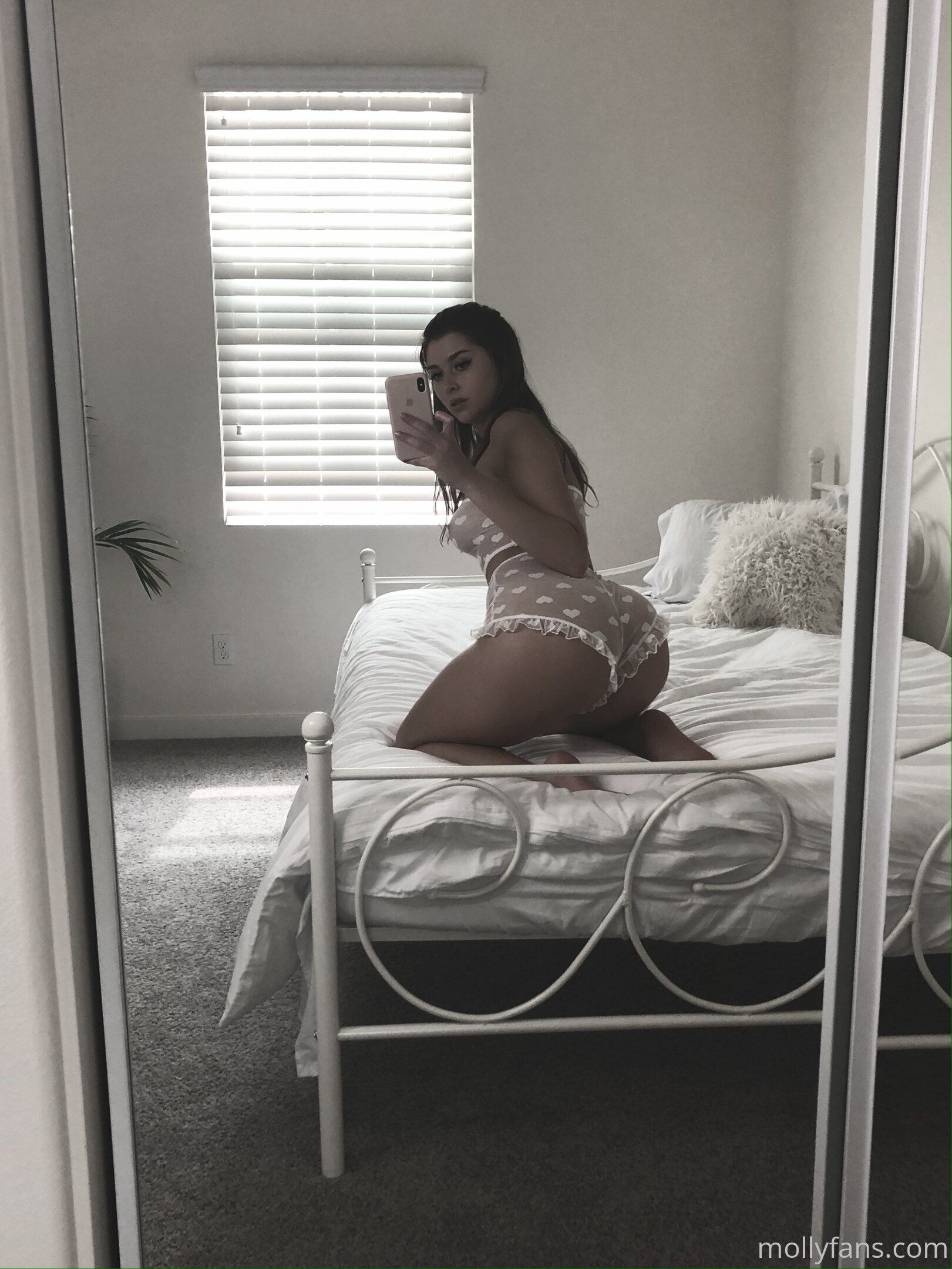 Molly Bennett Photo #167