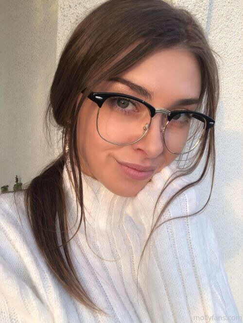 Molly Bennett Photo #211