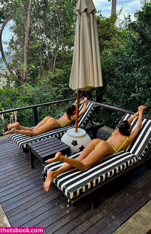 Adelalinka Twins Photo #26