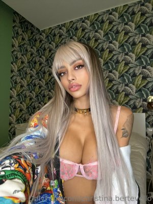 Christina Bertevello Photo #8