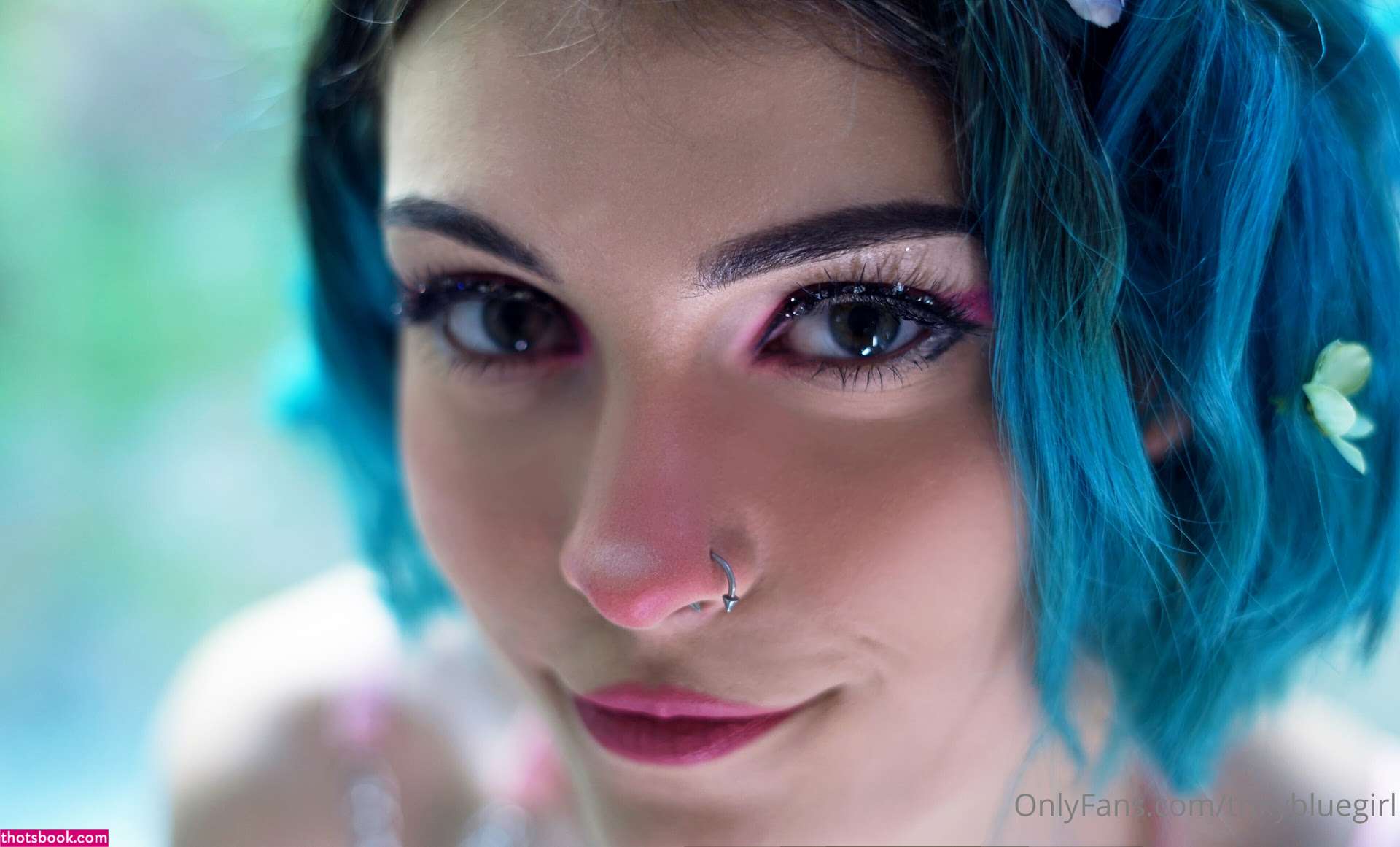 Trixy Blue Photo #17