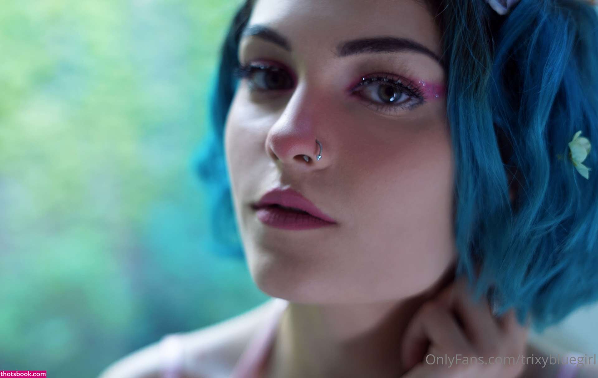 Trixy Blue Photo #26