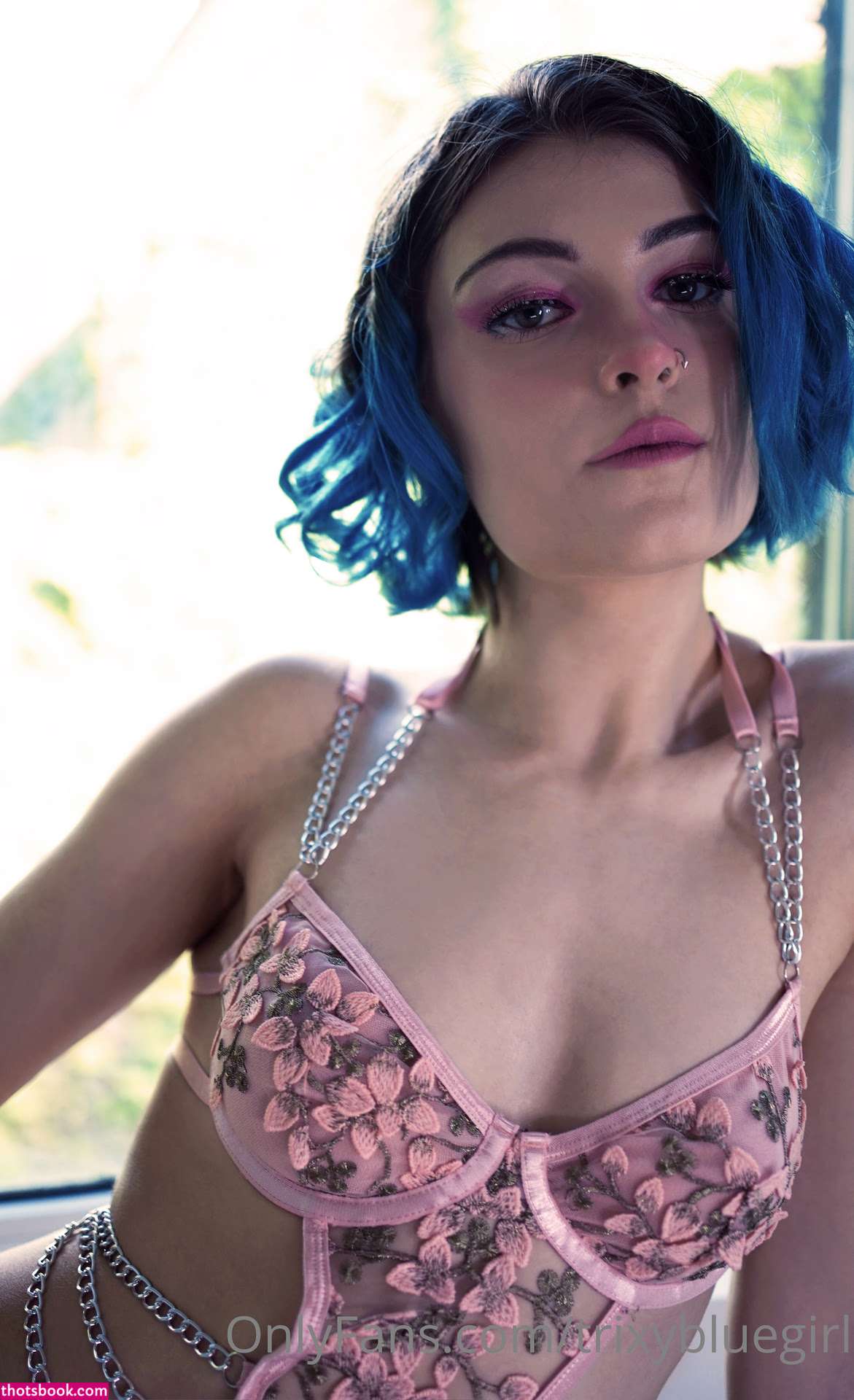 Trixy Blue Photo #28