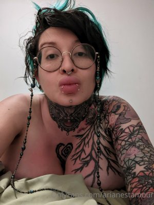 Ariane Saint Amour Photo #6