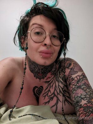 Ariane Saint Amour Photo #26