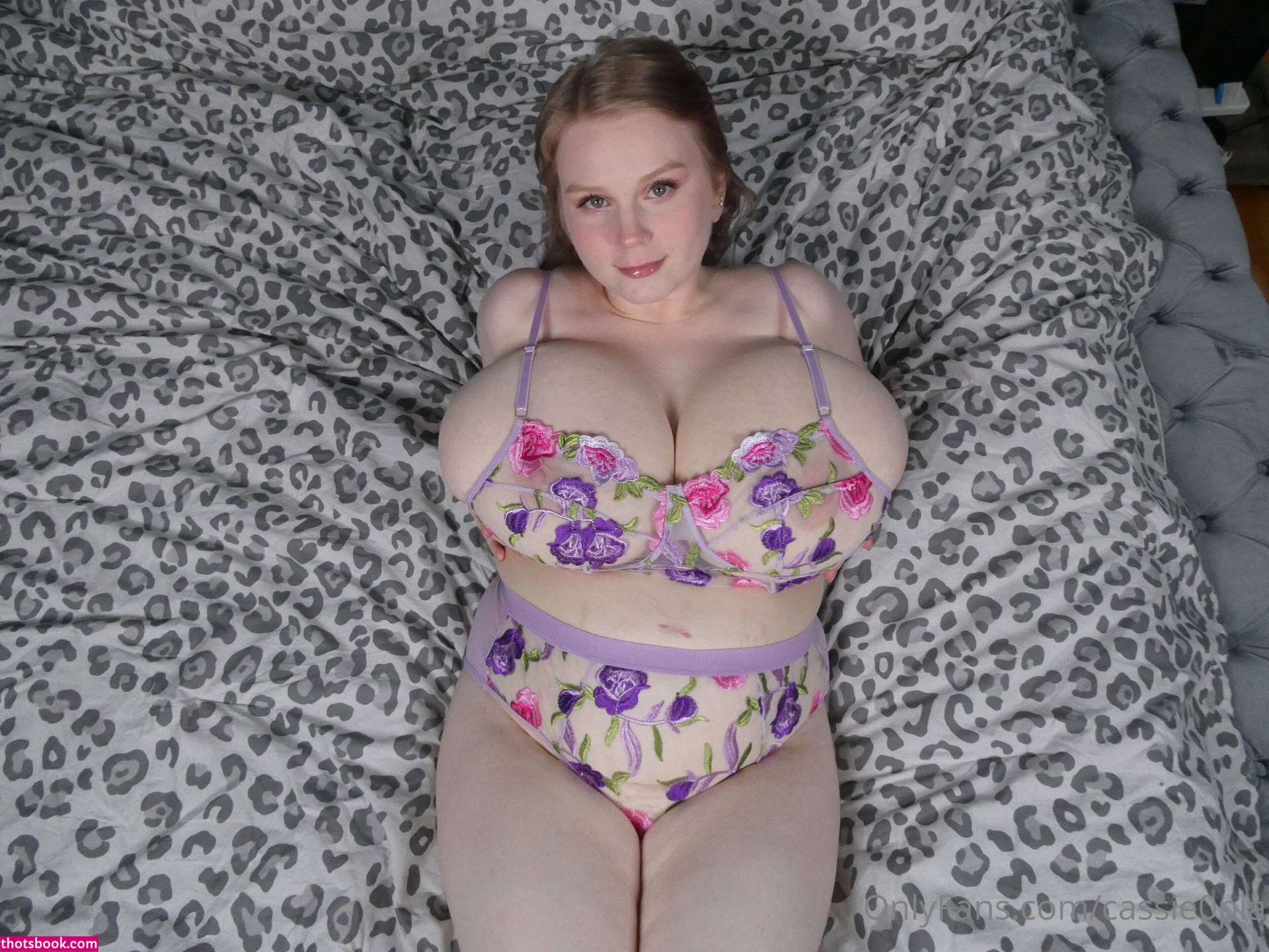 Cassie0pia Photo #28