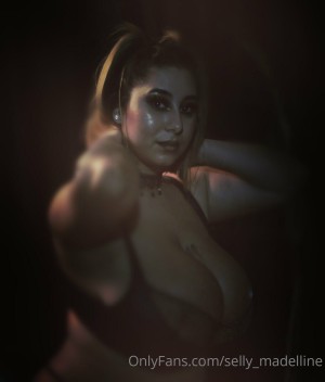 Selly Madelline Photo #160