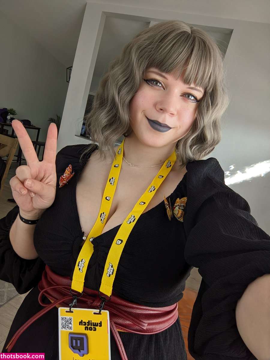 Naomiwastaken Photo #452