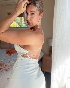 Squatsn Curves Photo #10