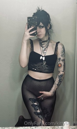 yeahimcaroline Photo #27