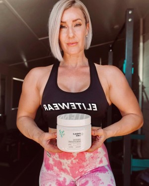 Squatsn Curves Photo #98