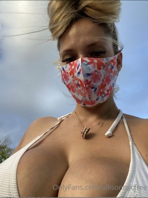 Allisonnyc Photo #26