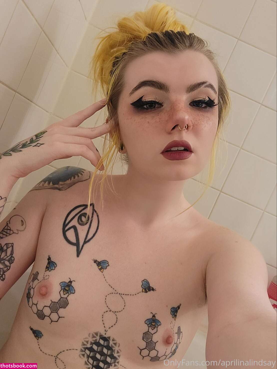 aprilinalindsay Photo #84