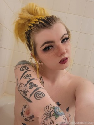 aprilinalindsay Post #3