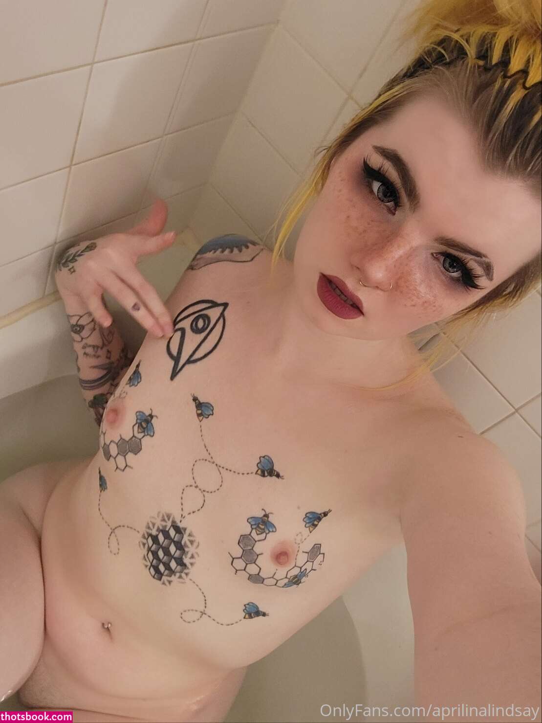 aprilinalindsay Photo #119