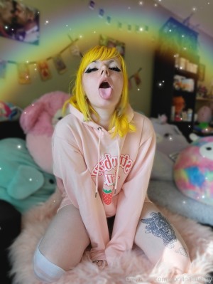 aprilinalindsay Photo #124