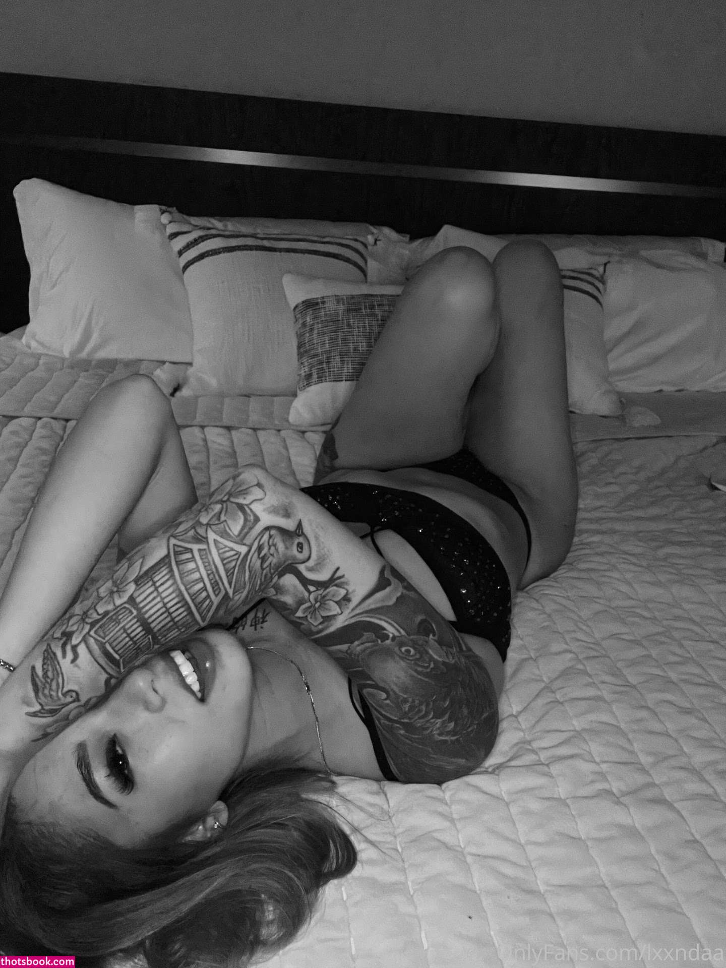 Lovely Linda Photo #10