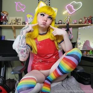 aprilinalindsay Photo #222