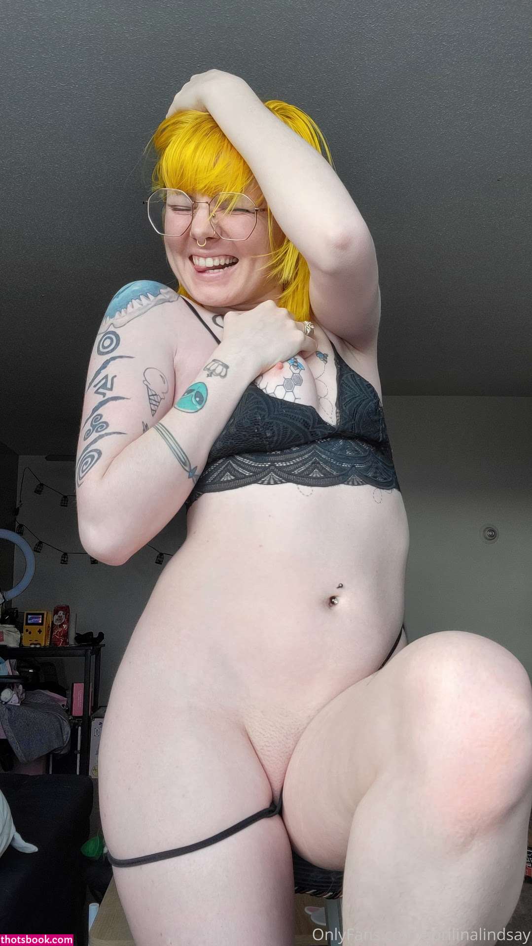 aprilinalindsay Photo #308