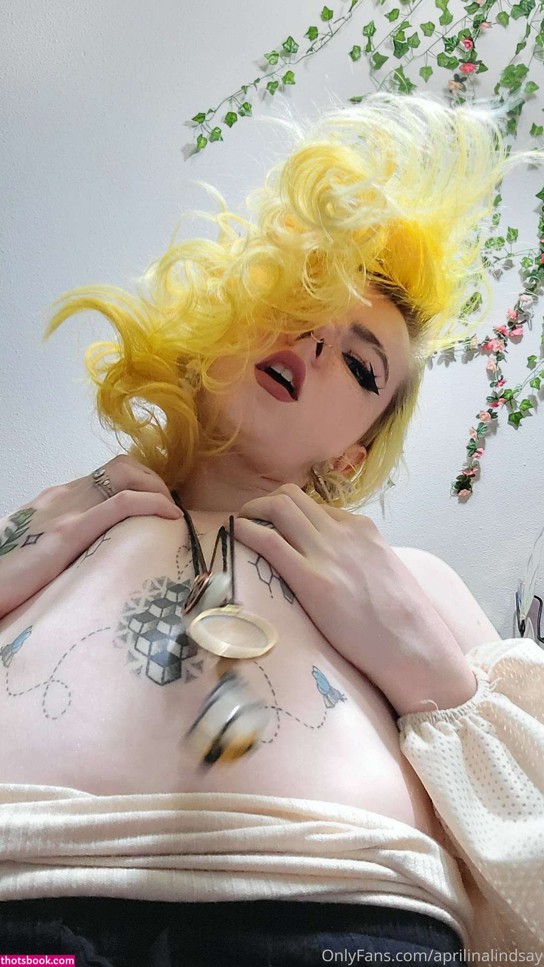 aprilinalindsay Photo #400