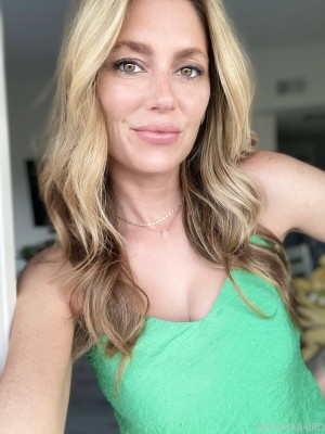 Diora Baird Photo #408