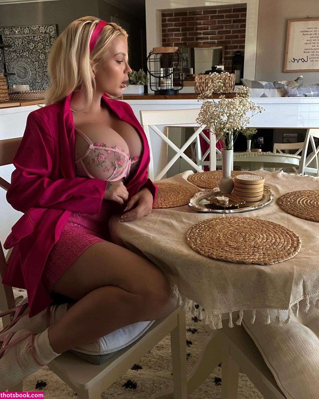 Jessica Weaver Photo #94