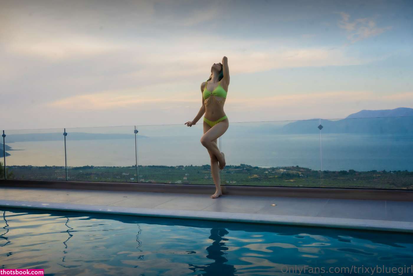 Trixy Blue Photo #81