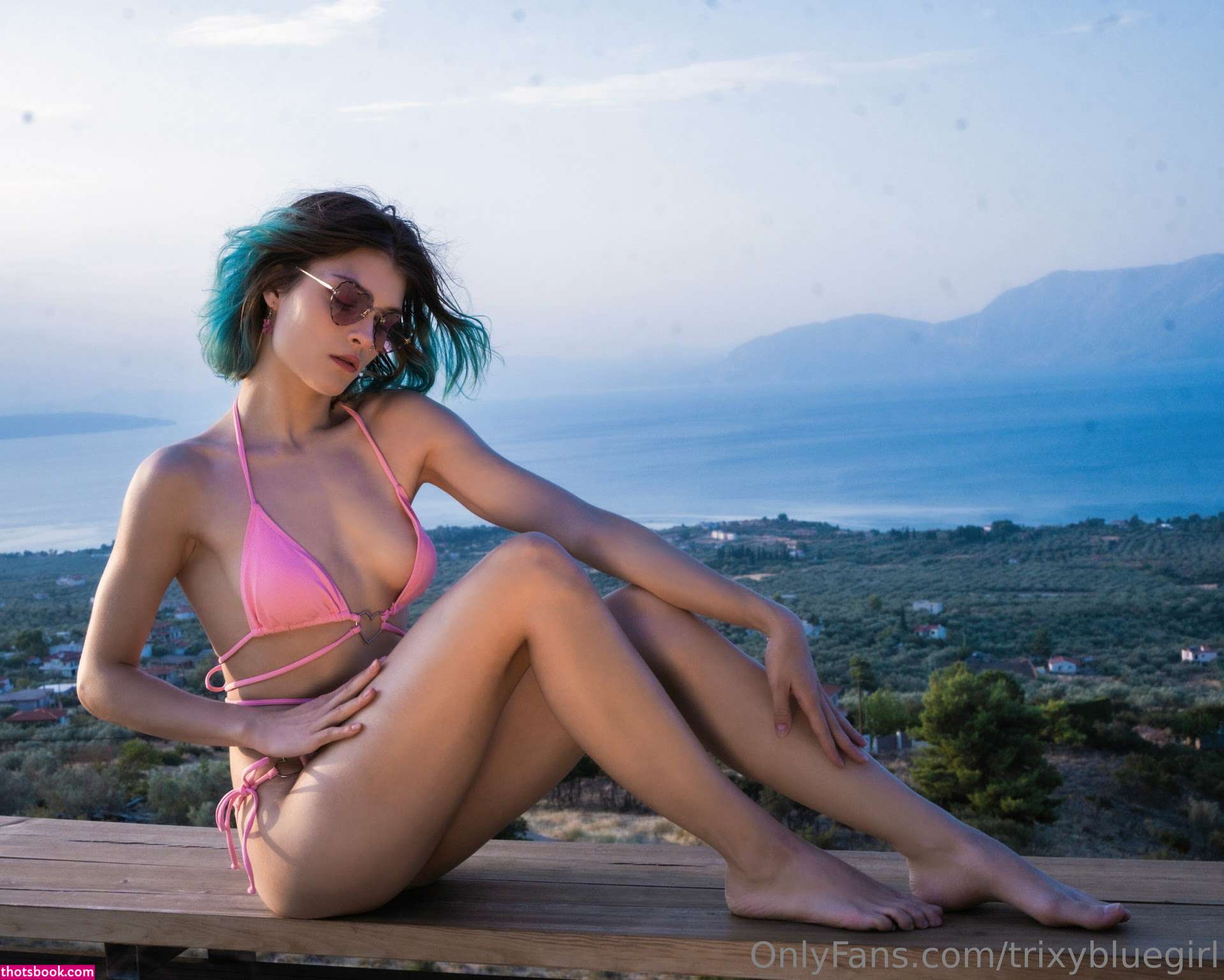 Trixy Blue Photo #124