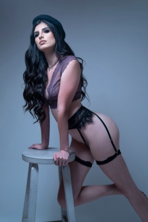 Holly Shit Photo #37