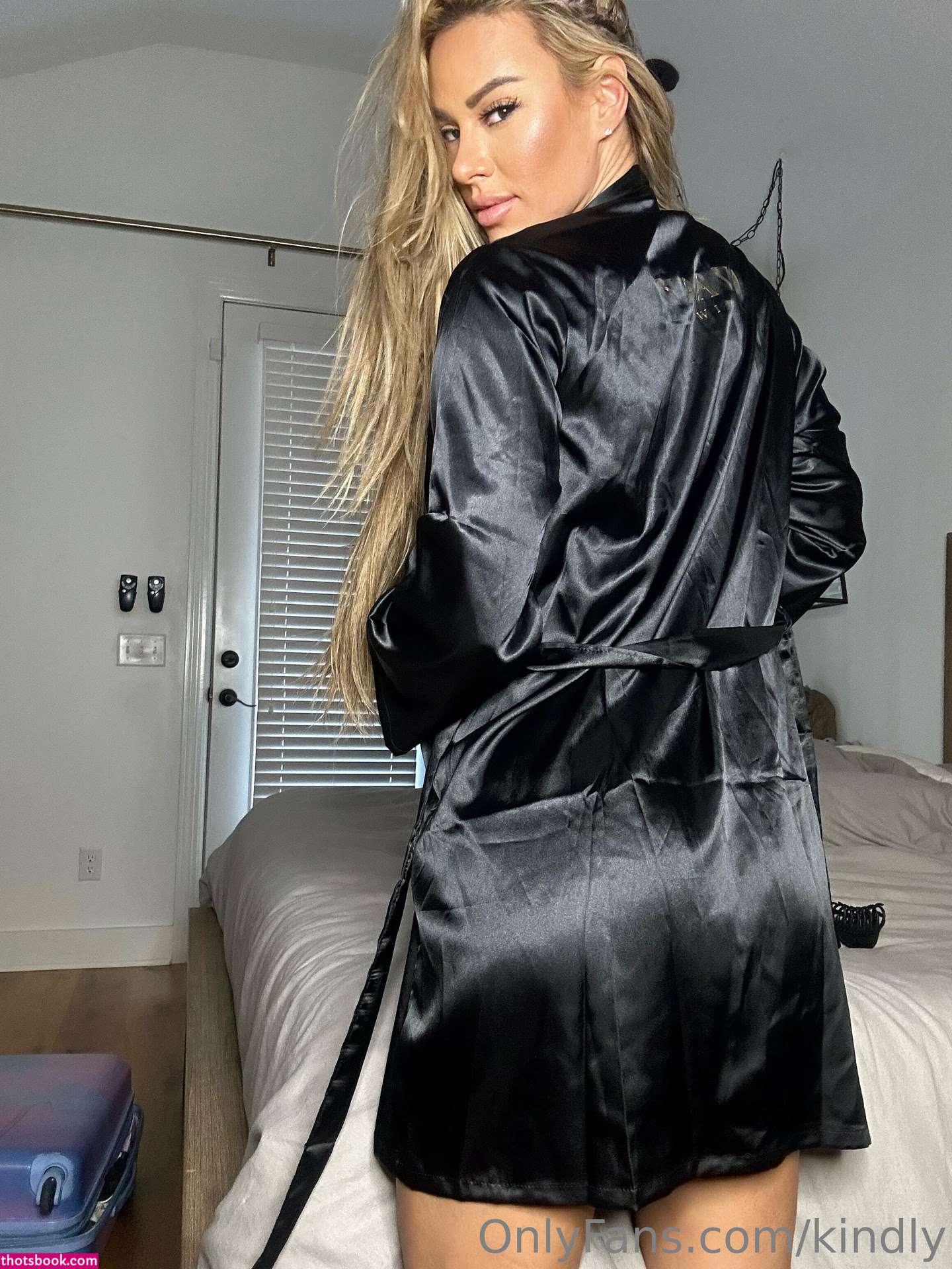 Kindly Myers Photo #345