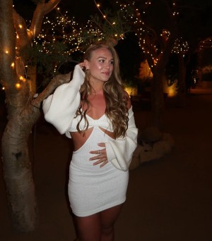 Michelle Basnett Photo #39