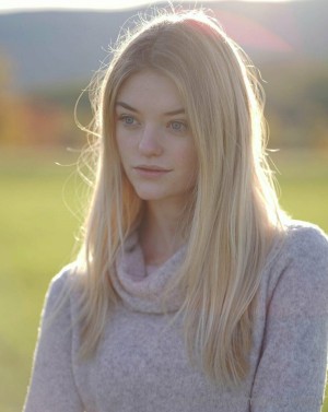 Willow Hand Photo #104