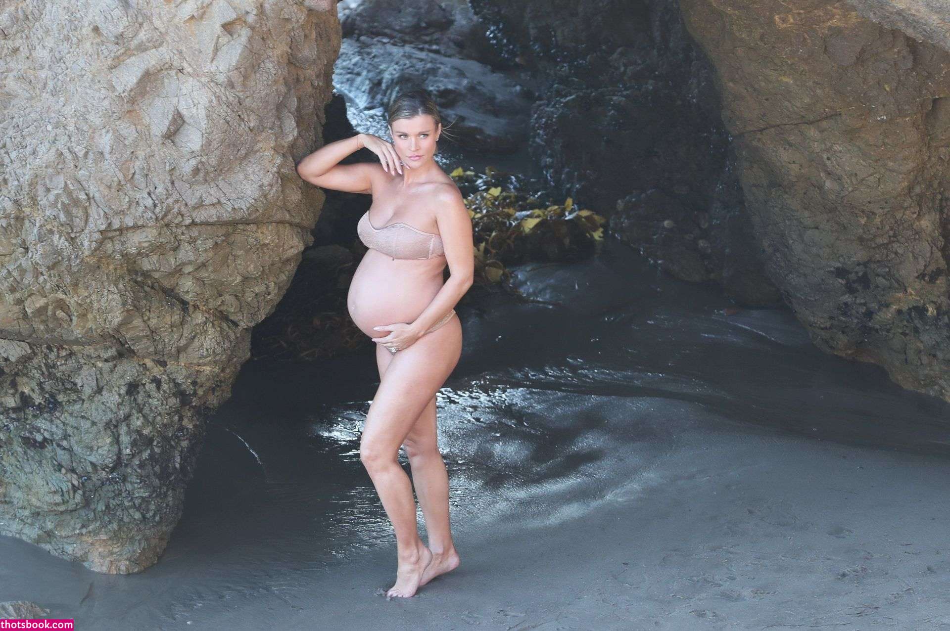 Joanna Krupa Photo #40