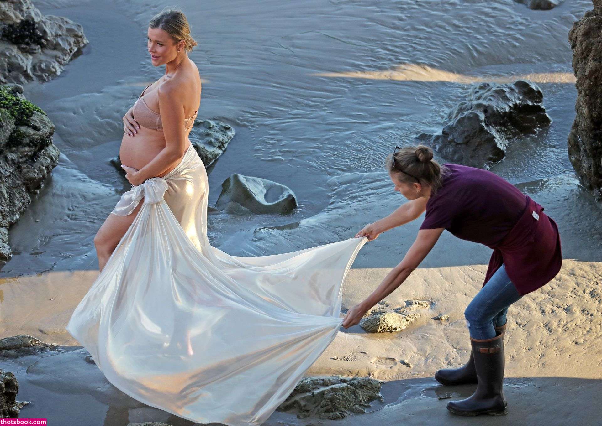 Joanna Krupa Photo #42