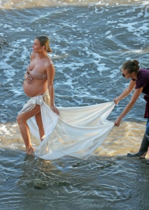 Joanna Krupa Photo #37