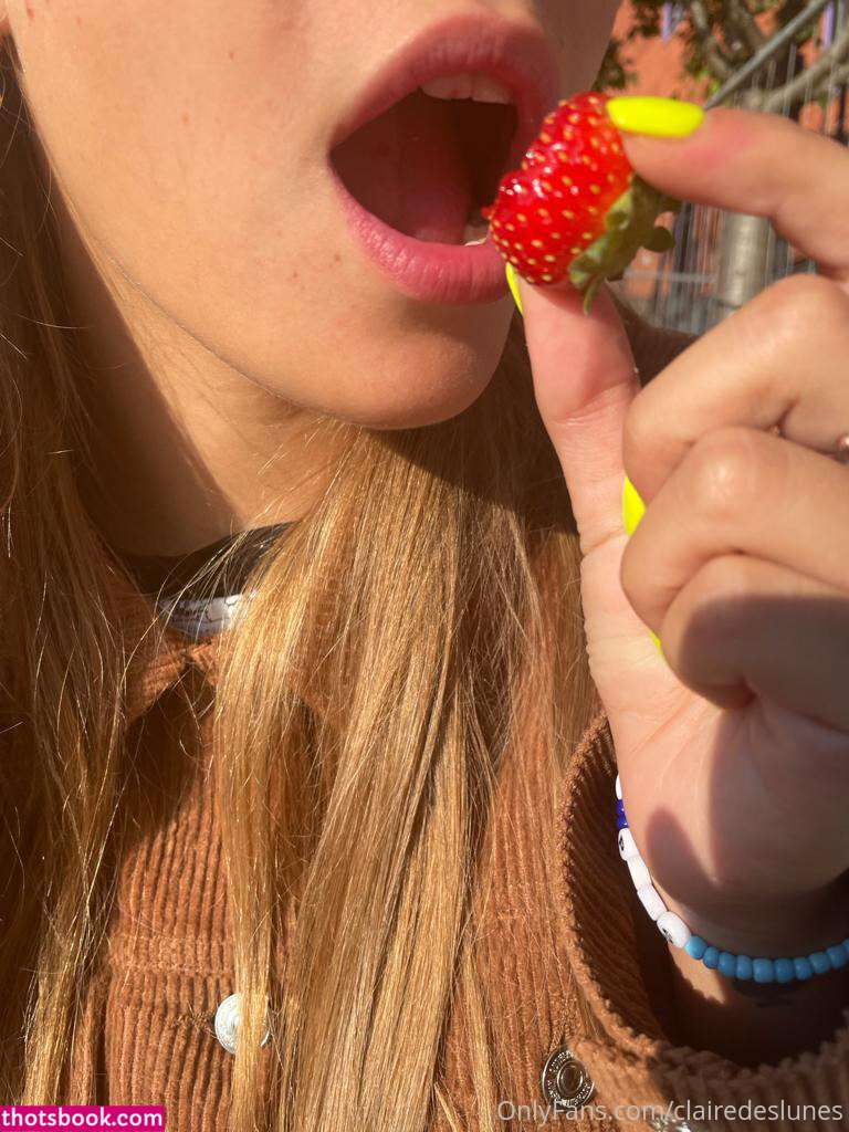 Claire Deslunes Photo #91