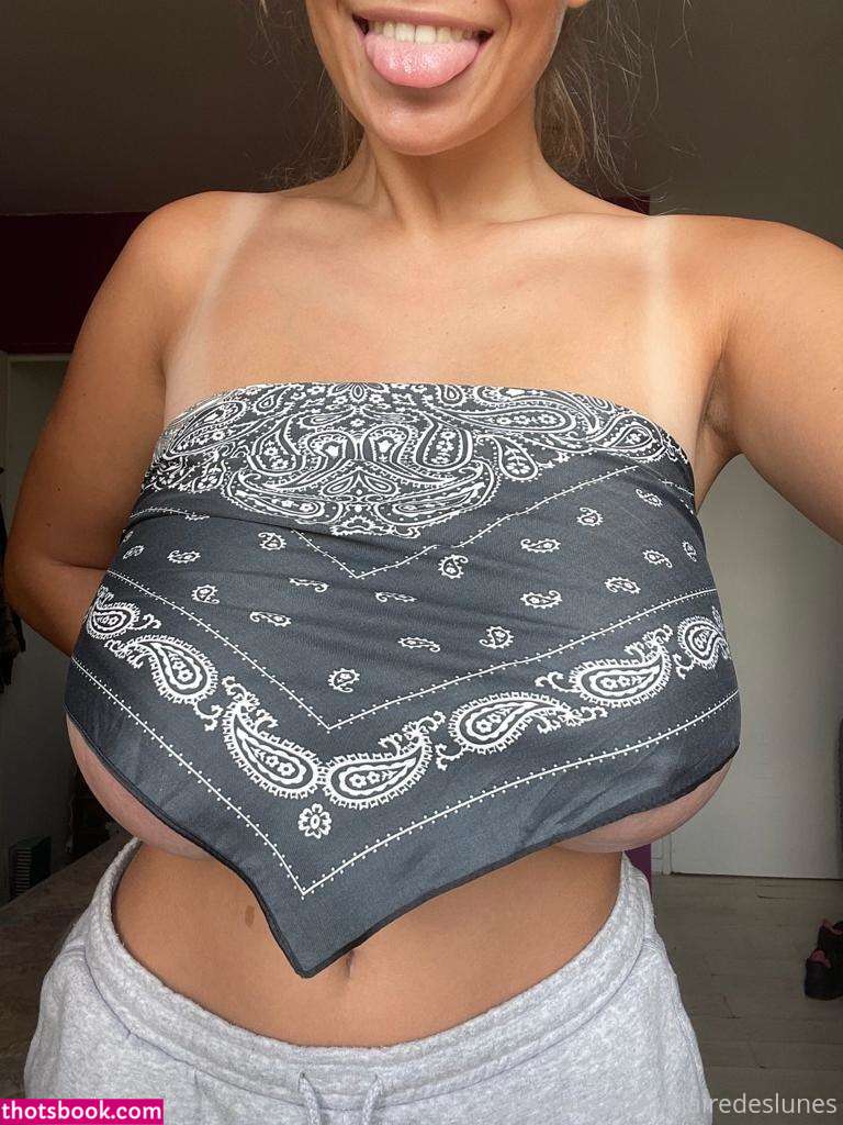 Claire Deslunes Photo #105